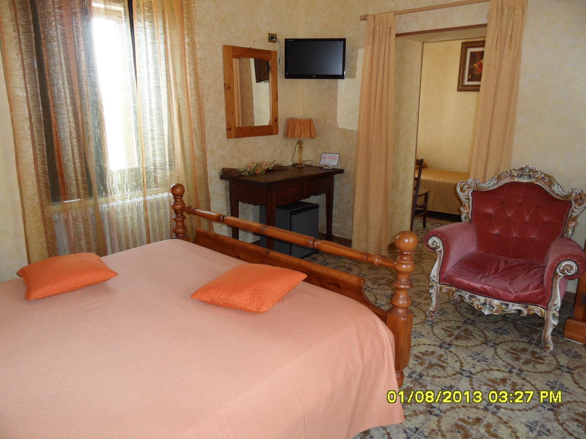 Bed & Breakfast Garrupa Marcellinara Стая снимка